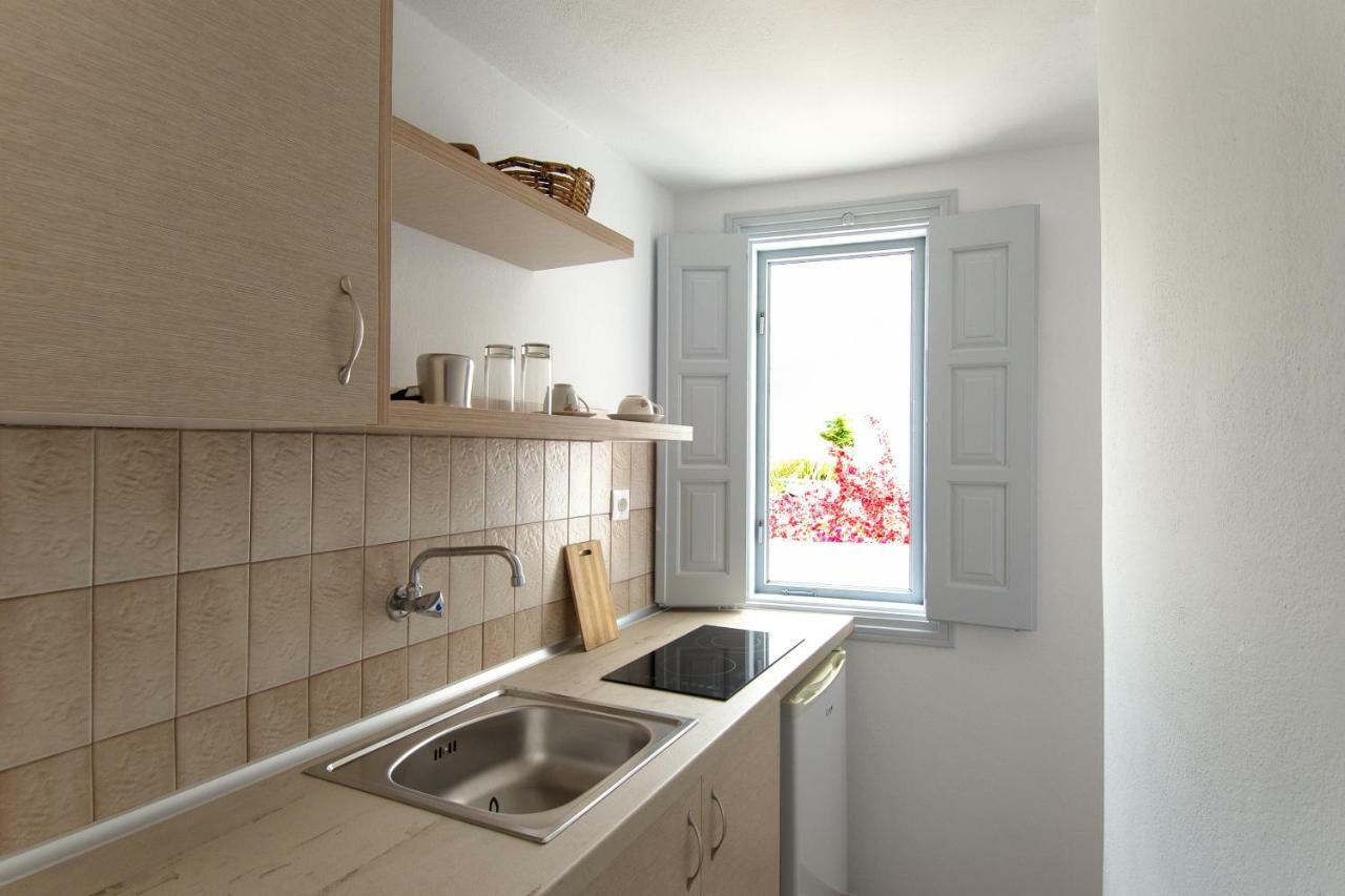 Evgenia Rooms&Apartments Folégandros Zewnętrze zdjęcie